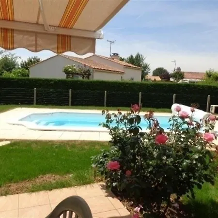House Magnifique De Standing T5, Dans Quartier D'angles