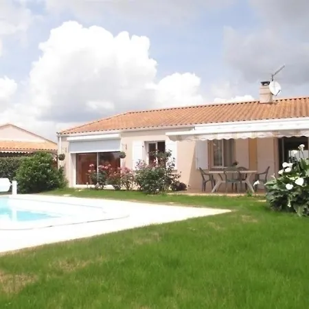 House Magnifique De Standing T5, Dans Quartier D'angles