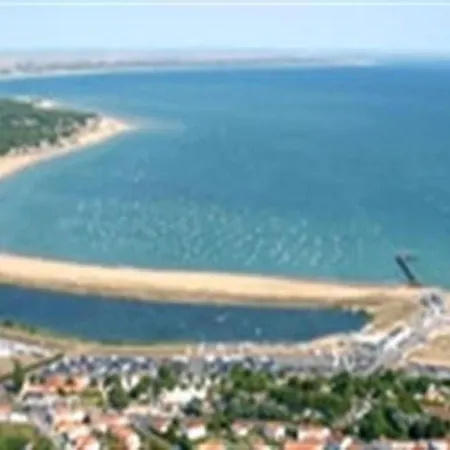House Magnifique De Standing T5, Dans Quartier D'angles Angles (Vendee)